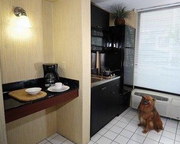 Barefoot Mailman Motel